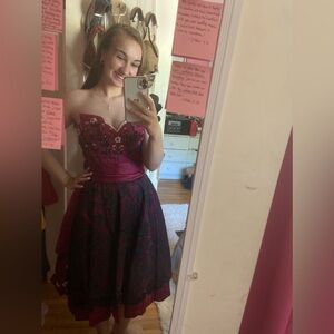 1950’s Vintage Figure Skating Knee Length Floral Cocktail Dress